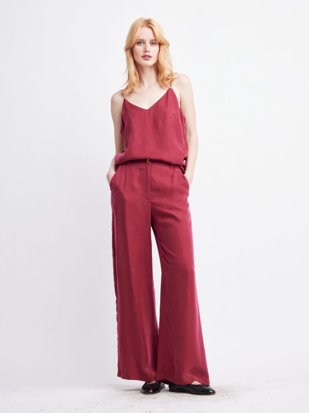 Self Contrast Women's Wide-Leg Pants in Deep Berry